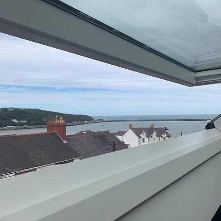 No 11, Fishguard, Ideal For Beach, Coastal Path And Town! Екстериор снимка