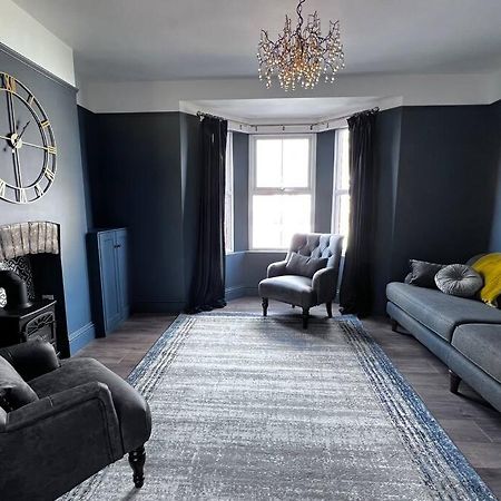 No 11, Fishguard, Ideal For Beach, Coastal Path And Town! Екстериор снимка
